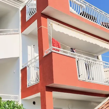 Bozo Stunning Sea View Daire